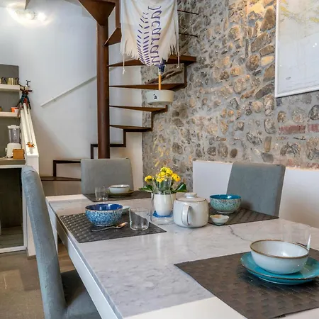 Guesthost - Jacaranda Ούντινε