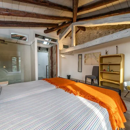 Guesthost - Jacaranda Ούντινε